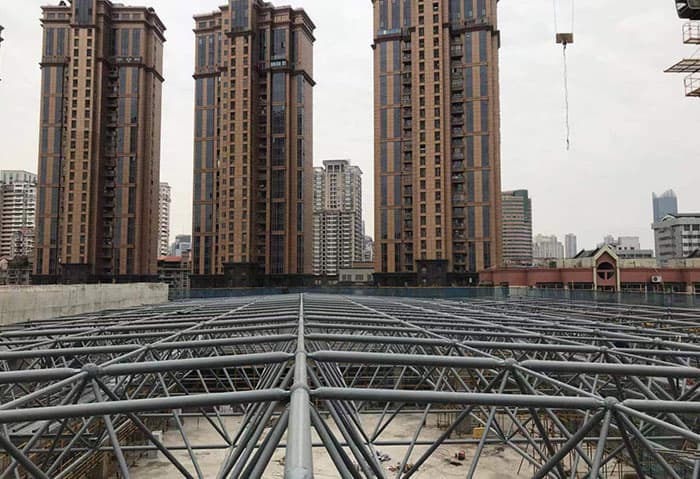 深圳螺栓球网架结构